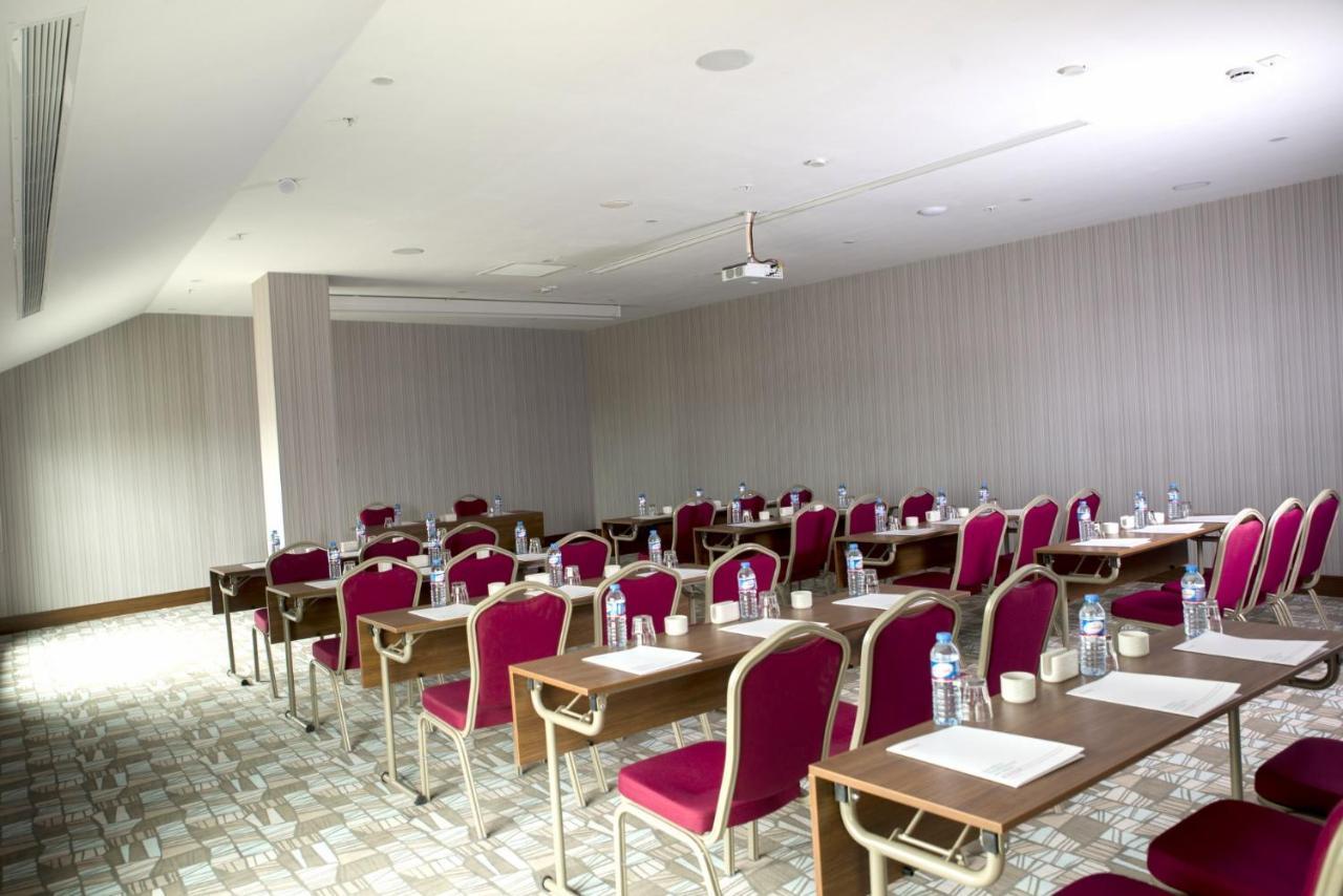 Hotel Ramada By Wyndham Sakarya Hendek Zewnętrze zdjęcie